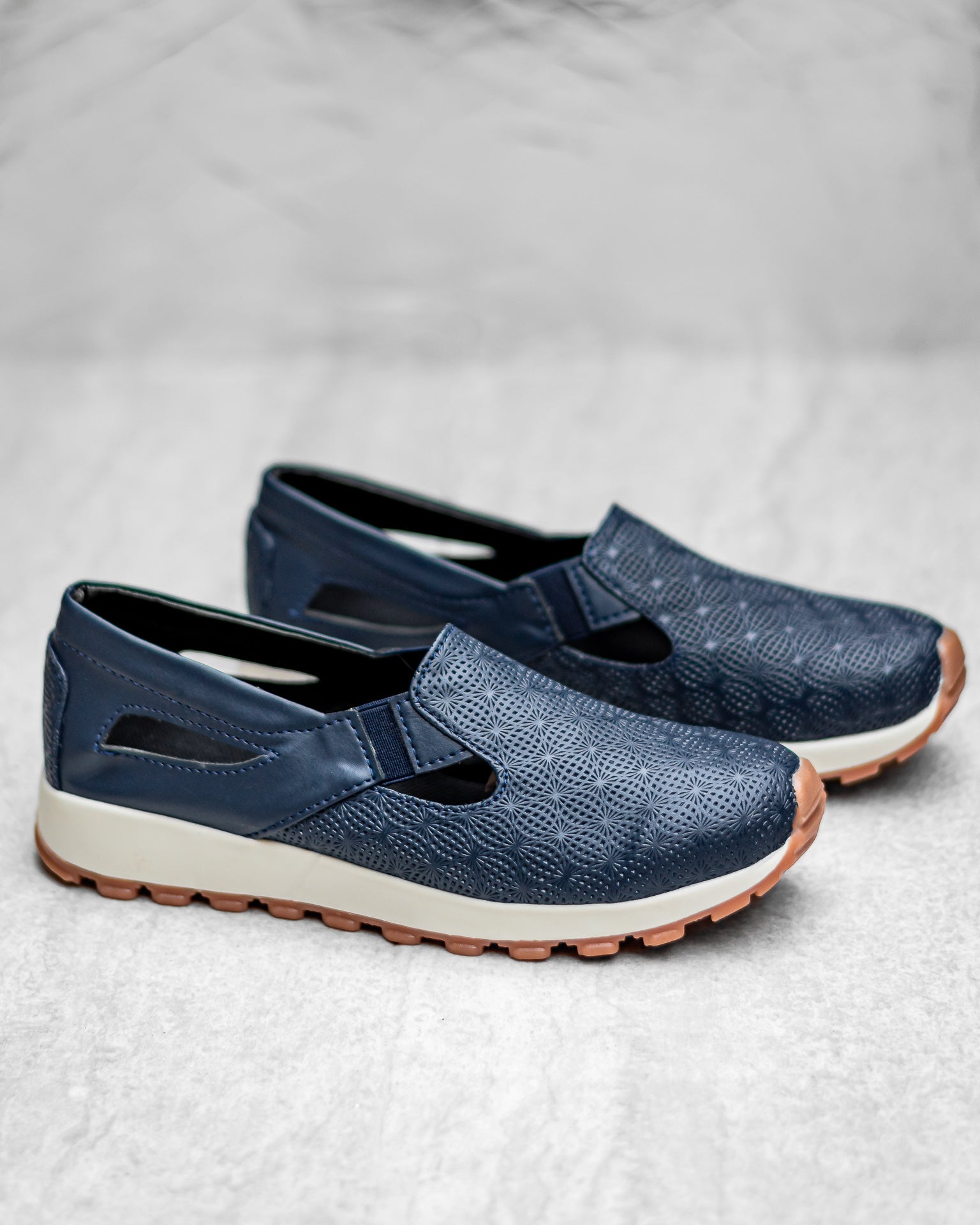 Gray helmet for bikers